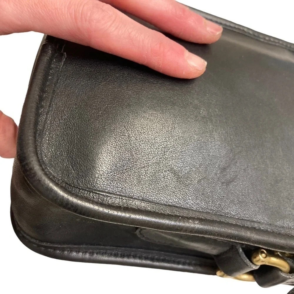 Coach 9973 vintage black leather camera crossbody bag unisex